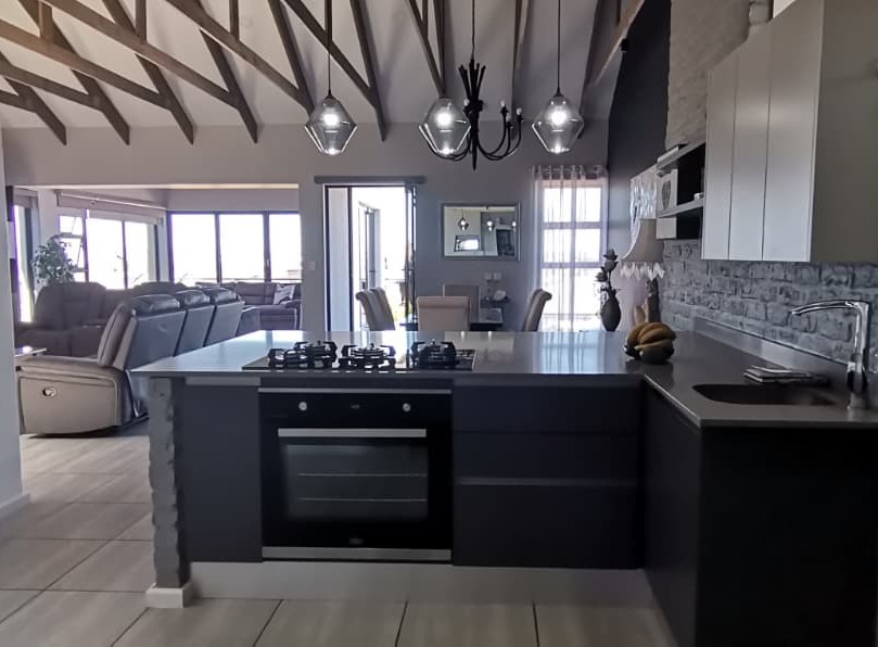 To Let 3 Bedroom Property for Rent in Monte Christo Western Cape